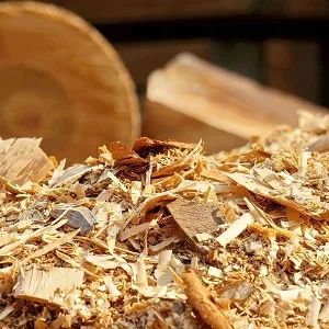Лиственные опилки оптом в Воронеже и других различных марок заказать от 16 тонн